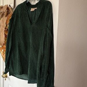 Rungolee 100% Silk Green Long Sleeve Blouse Women's